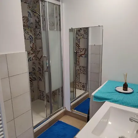 Apartman Beaches, Tgv Train, Port & Town Centre 5-Min Walk, Sea View, Balcony, Air Conditionning, Wi-Fi *