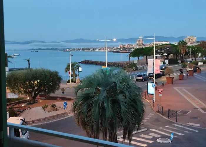 Le Belvedere Du Vieux Port Plages Centre Et Gare A Pied